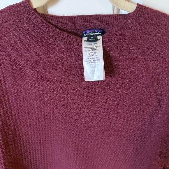 Patagonia Men's Capilene Lightweight Air Maroon Crewneck Sweater - Picture 2 of 9